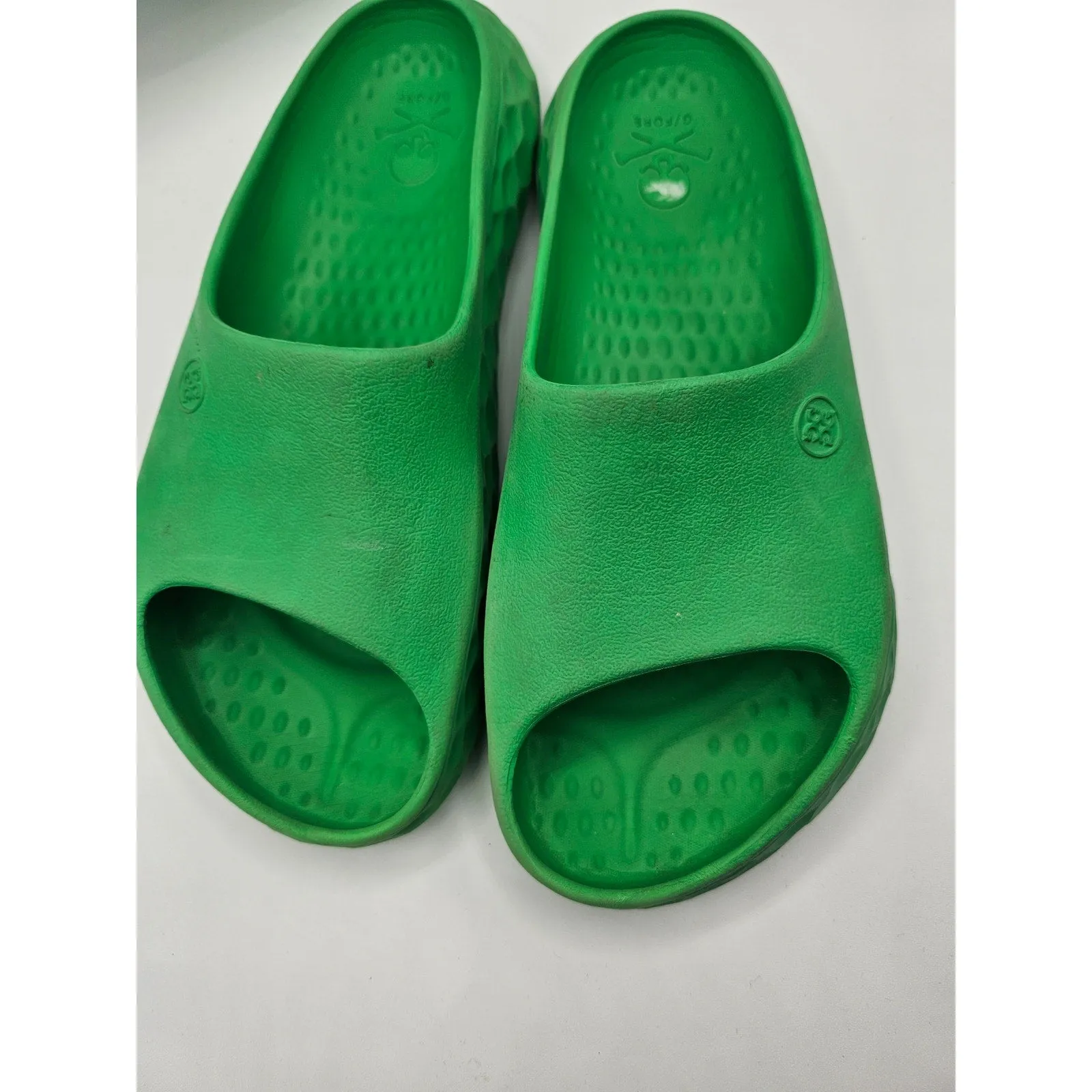 Gforce Mens Sz L Slides Sandals Kelly Green Lightweight Rubber