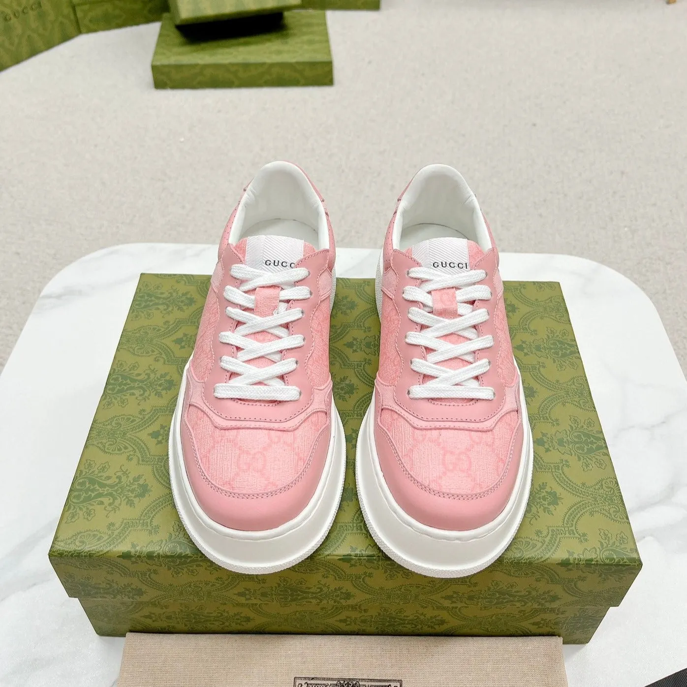 GG TRAINER LIGHT PINK CALFSKIN