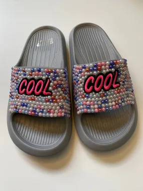 GIRLY COOL PEARL SLIDES