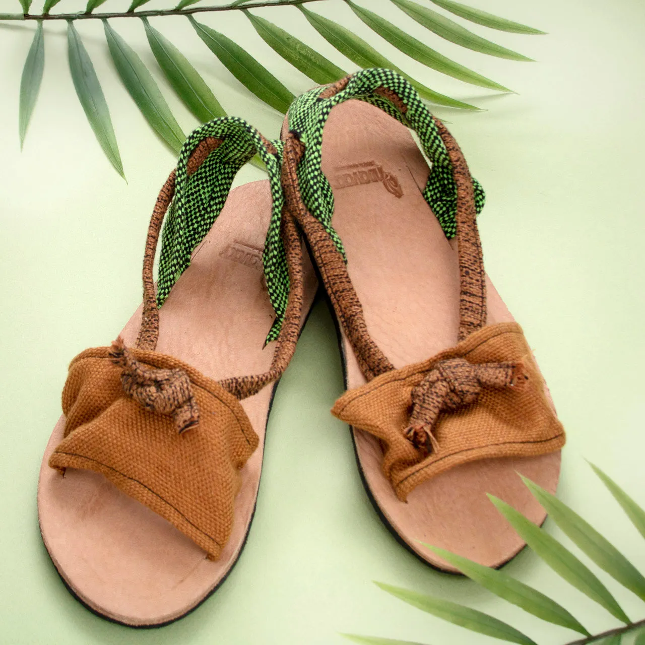 Layu Pedal Loom Flat Sandals