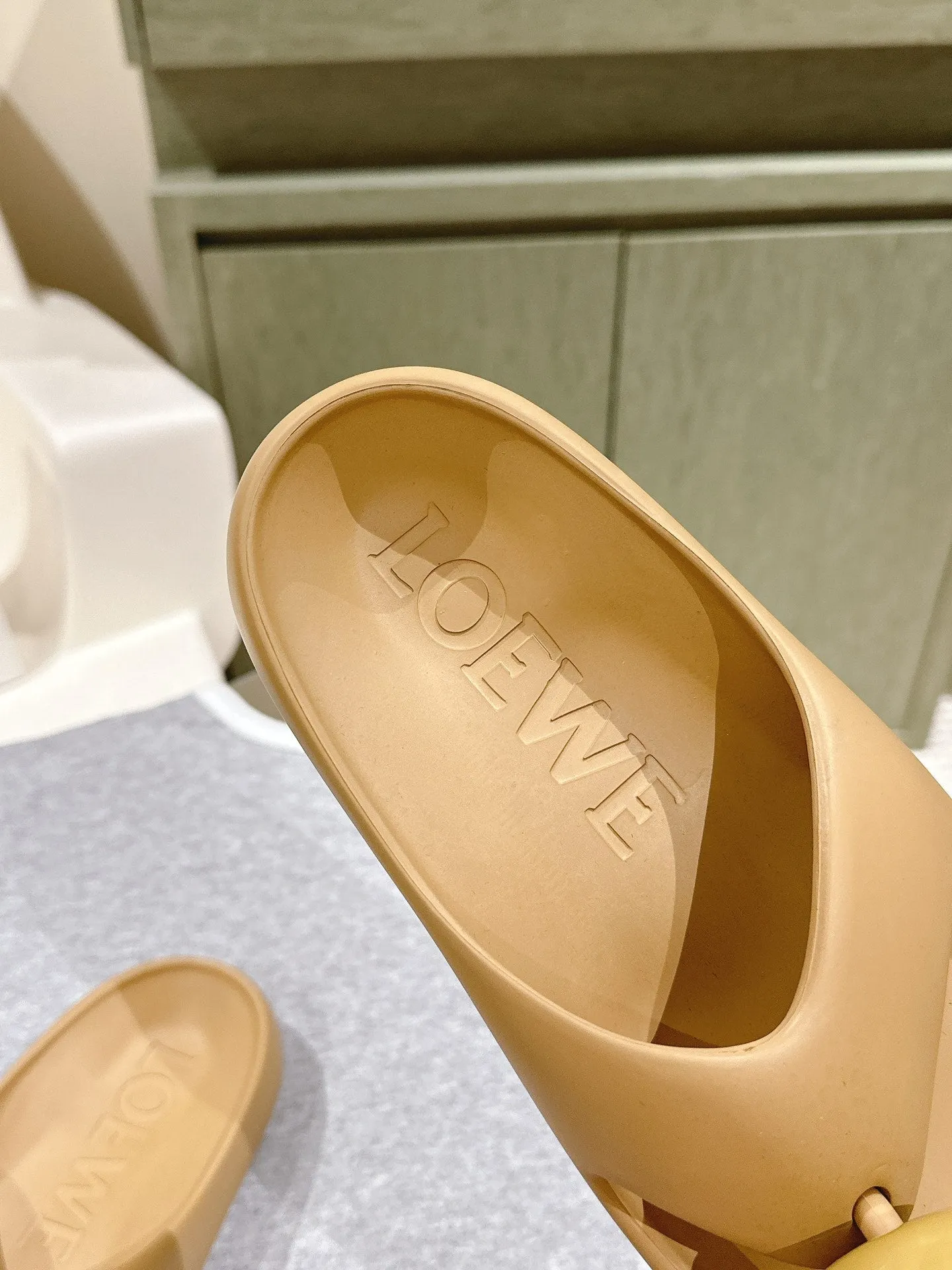 Loew Foam Slide Light Brown